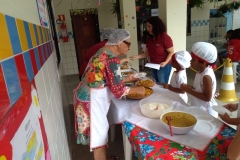 I Feira de Gastronomia da Experimental: Grupo 5 e Ensino Fundamental em Abril 2019